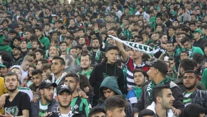 SAKARYASPOR  CEFAKAR TARAFTAR GURUBU TATANGALARDAN ÖRNEK DAVRANIŞ