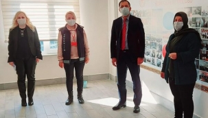 Hendek 'te Covid19  Pandemisi  Günlerinde Sağlık Çalışanlarının Özverili  Gayretli Çalışmaları Aralıksız Devam Ediyor