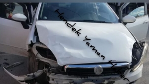 Hendek Yeni Mahallede Otomobilin çarptığı motosikletli kuryenin ayağı kırıldı!