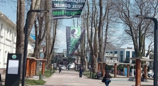 Hendek Yeşil Siyah 