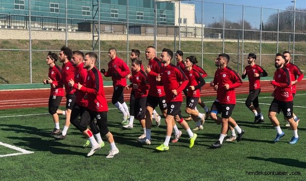 Hendekspor Kahta 02 Spor Karşılaşmasına kar engeli