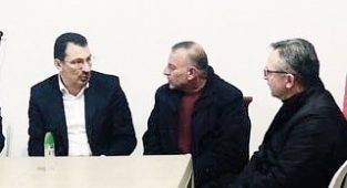 Ak Parti Genel Başkan yardımcısı  Yavuz'dan Aygüneş Ailesine Taziye Ziyareti