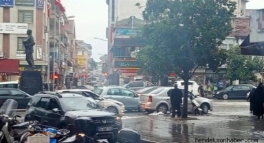 Bizden Söylemesi Salı Pazarına Giderken Şemsiyeleri Unutmayın 