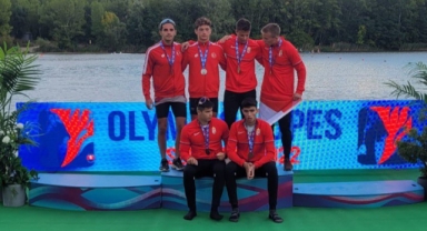 Sakarya Büyükşehir kano sporcularından tarihi başarı