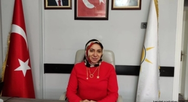 Ak Parti Hendek Kadın Kolları Başkanı Seher Namlı Dündar 8 Mart Dünya Kadınlar Gününü Kutladı