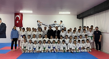 HENDEK BELEDİYESİ KARATE KULÜBÜ SPORCULARI TERFİ ETTİ