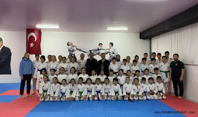HENDEK BELEDİYESİ KARATE KULÜBÜ SPORCULARI TERFİ ETTİ