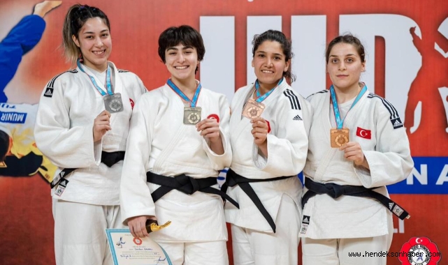 Sakarya Büyükşehirli sporcu Türkiye ikincisi oldu