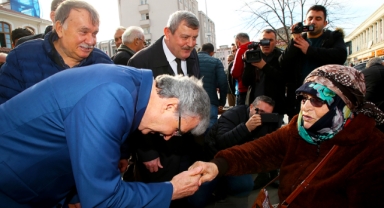 Başkan Yüce: "Acıları değil, sevinçleri paylaştığımız nice bayramlara kavuşalım”