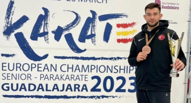Sakarya Büyükşehir sporcusundan büyük gurur