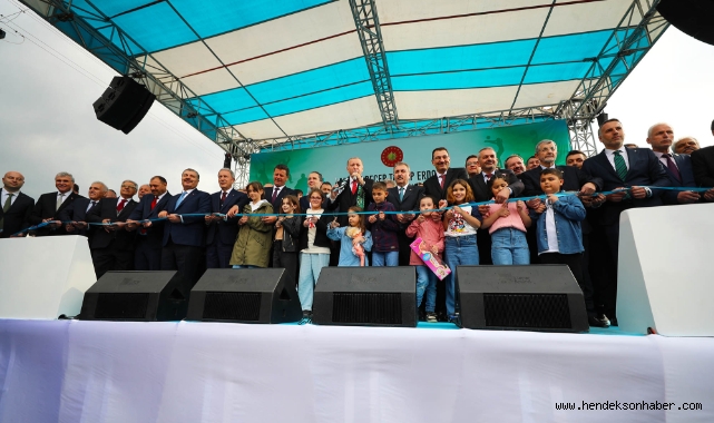 Sakarya Ziyaretinde Cumhurbaşkanı Erdoğan'a şifa sandığı hediyesi: