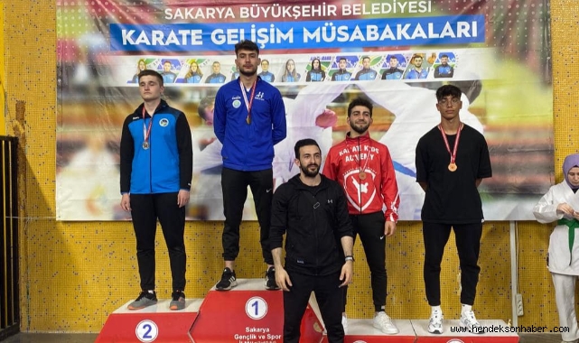Hendek Belediyesi Karate Takımından  52 madalya