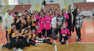 Hendek'te 5. Sınıflar Kaleli Yakan Top Yarışması Düzenlendi