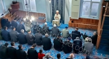Hendek Camilerinde Bayram Coşkusu