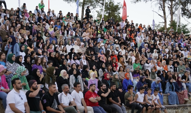 YÜZ BİNLERCE GENCE DOĞA KAMPI VE YAZ OKULU FIRSATI!