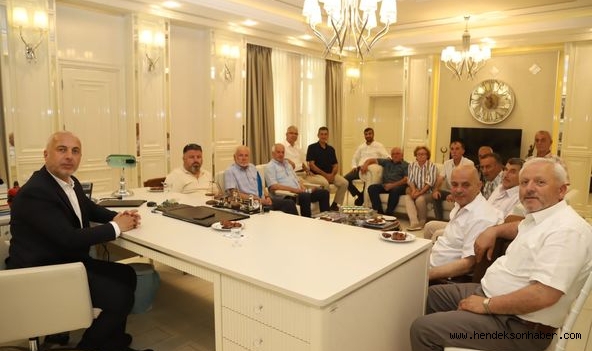 Hendek Belediye Başkanı Turgut Babaoğlu Hac'dan Döndü.