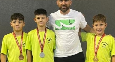 Hendek İmam Hatip Ortaokulu Güreşte Başarıya İmza Attı 