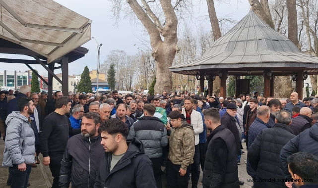 Hendek’te Feci Kazada Hayatını Kaybeden Gençler Gözyaşları Arasında Defnedildi