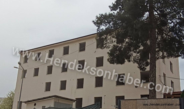 Hendek Eski Devlet Hastanesi Yıkılıyor 