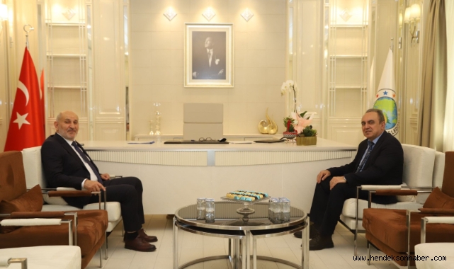 HENDEK KAYMAKAMI HALİL İBRAHİM ACIR'DAN BAŞKAN İRFAN PÜSKÜLLÜ'YE ZİYARET