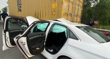 Feci Kaza! Otomobil TIR'a arkadan çarptı: 1 yaralı