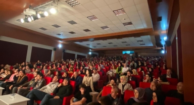 Hendek’te Ölüm Tuzağı Tiyatro Oyunu Yoğun  Katılımla izlendi