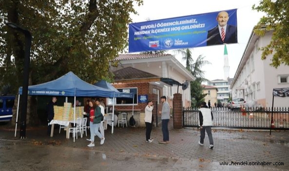HENDEK BELEDİYESİ’NDEN ÜNİVERSİTE ÖĞRENCİLERİNE SICAK KARŞILAMA