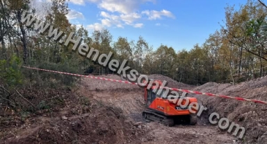 Hendek’te İş makinesi ile define ararken suçüstü yakalandılar£
