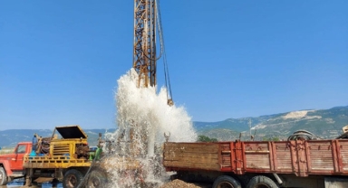 Hendek Yeşilvadi Mahallesi'ne 160 metre derinlikten yeni su kaynağı