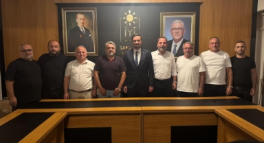 ​İYİ Parti'de İstifa Şoku! Sakarya İl Başkanı ve 300'den Fazla Üye Görevden Ayrıldı