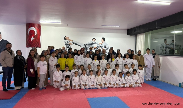 ​HENDEK OLİMPİK SPOR KULÜBÜ'NDE BÜYÜK BAŞARI: 90 SPORCU ÜST KUŞAĞA TERFİ ETTİ