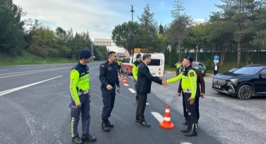Kaymakam Gökpınar ve Başkan Püsküllü'den Otoyol Uygulama Noktasına Ziyaret