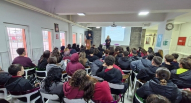 GENÇLERE "BİLİMSEL" SAĞLIK KALKANI: Hendek’te Kritik Seminer!