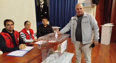 Muhtar Ramazan Kaya "Gölgede Kalmam "Dedi İstifa Etti