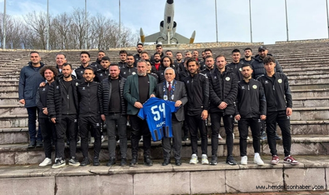 ​Vekil İnci Daima Hendekspor’un Yanınızdayız"