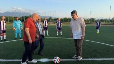 Hendek’te Yılın Futbol Şöleni Başladı