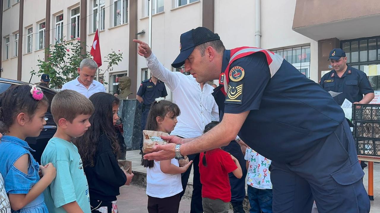 JANDARMADAN MİNİKLERE ÇEVRE BİLİNCİ EĞİTİMİ